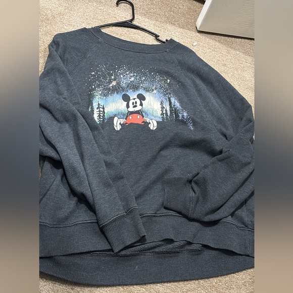 Disney Crewneck - Picture 1 of 1